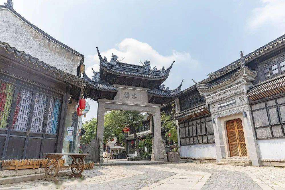 省政协委员分组讨论政府工作报告:勇担新使命 谱写新篇章